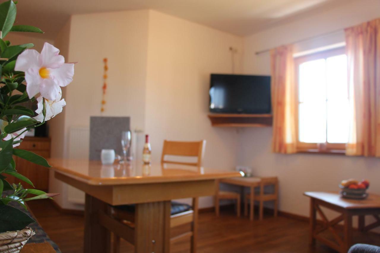 Ferienhof Off Sindelsdorf Zewnętrze zdjęcie